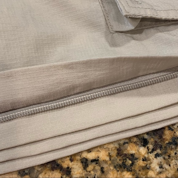 Columbia PFG Tan Shorts M 34” Waist GUC 7” Performance Fishing Gear Cargo - Picture 4 of 10